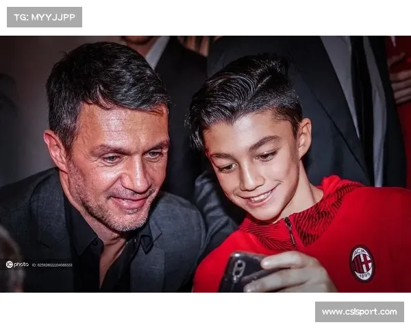 米兰基金会举办慈善赛，马尔蒂尼、萨内蒂等名宿参赛